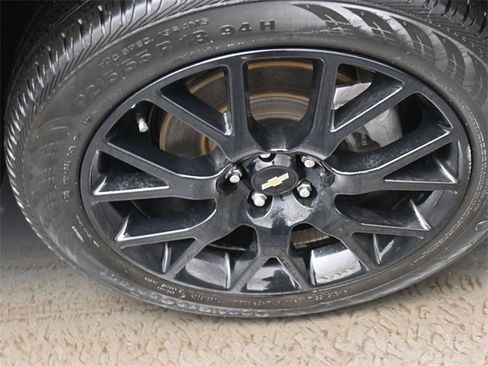 Used 2022 Chevrolet Trax LT w/ Midnight Edition image 29