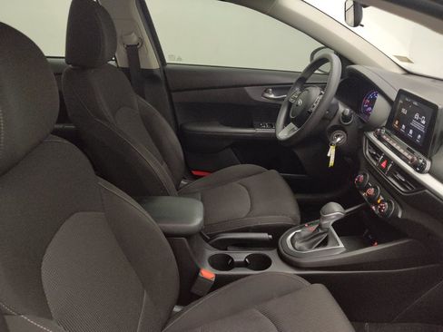 Used 2020 Kia Forte LXS FWD image 21