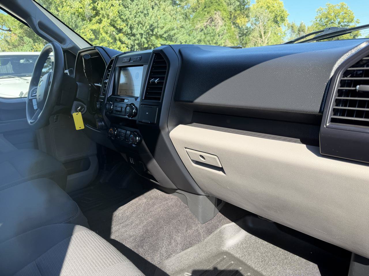 Used 2019 Ford F150 XL w/ Equipment Group 101A Mid AWD/4WD image 9