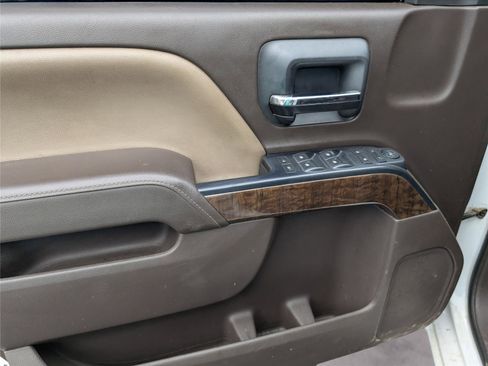 Used 2017 Chevrolet Silverado 1500 LT w/ All Star Edition image 14