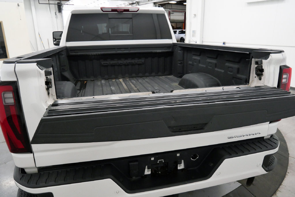 Used 2024 GMC Sierra 2500 Denali w/ Denali Reserve Package AWD/4WD image 40