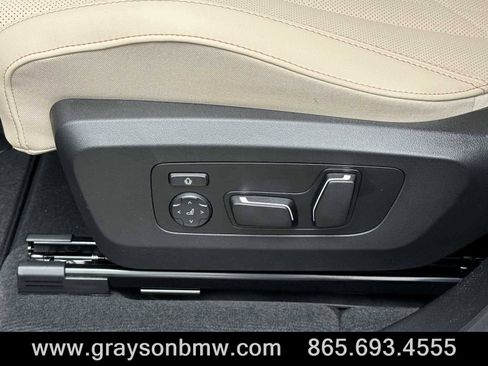Used 2025 BMW X3 xDrive30i w/ Premium Package image 11