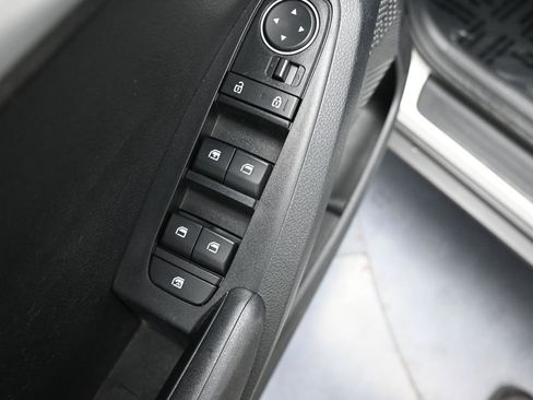 Used 2022 Kia Seltos LX image 19