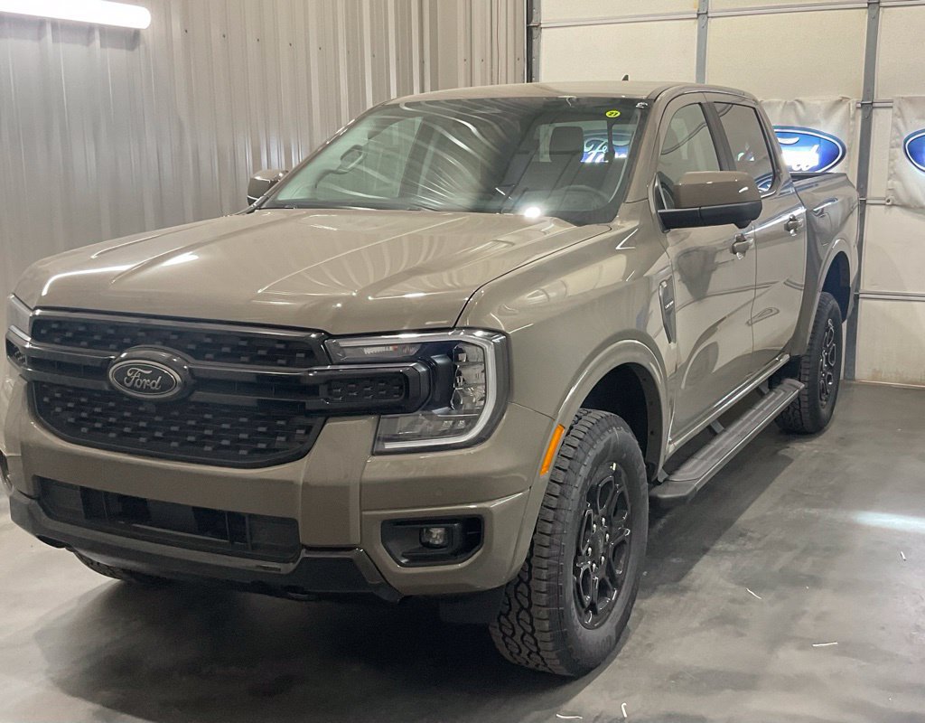 New 2026 Ford Ranger Lariat w/ FX4 Off-Road Package AWD/4WD image 4