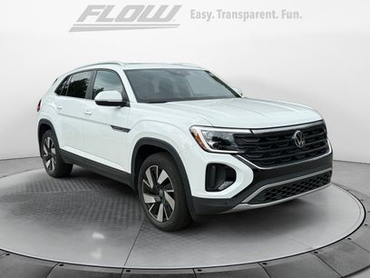 Used 2025 Volkswagen Atlas Cross Sport SE w/ Panoramic Sunroof Package