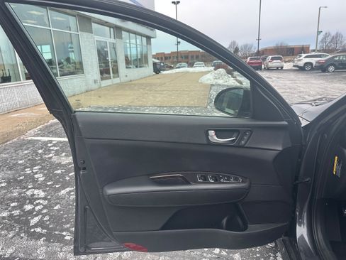 Used 2017 Kia Optima EX w/ Premium Package image 16