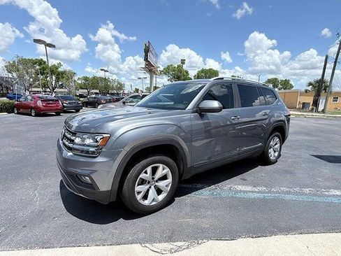 Used 2018 Volkswagen Atlas SE FWD image 2