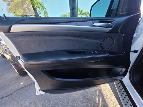 Used 2014 BMW X6 xDrive35i w/ Premium Package image 11