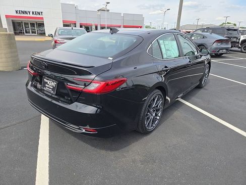 New 2026 Toyota Camry XLE AWD/4WD image 3