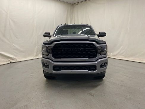Used 2022 RAM 2500 Big Horn w/ Night Edition AWD/4WD image 3
