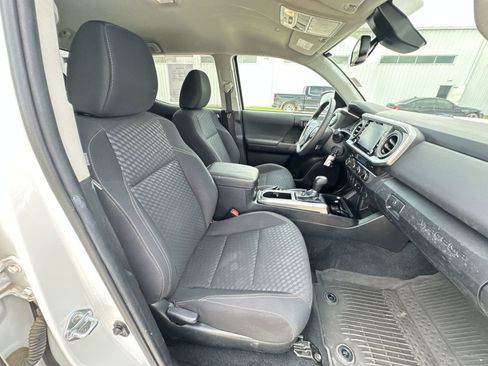 Used 2022 Toyota Tacoma SR5 w/ Trail Edition AWD/4WD image 26