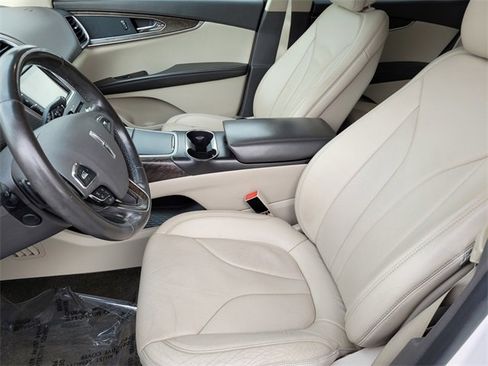 Used 2016 Lincoln MKX Reserve w/ Technology Package image 16