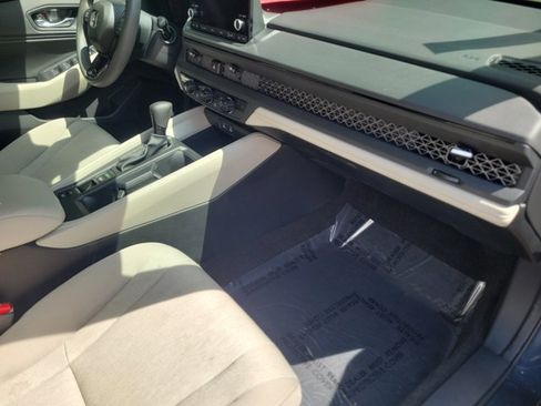 Certified 2024 Honda Accord EX image 19