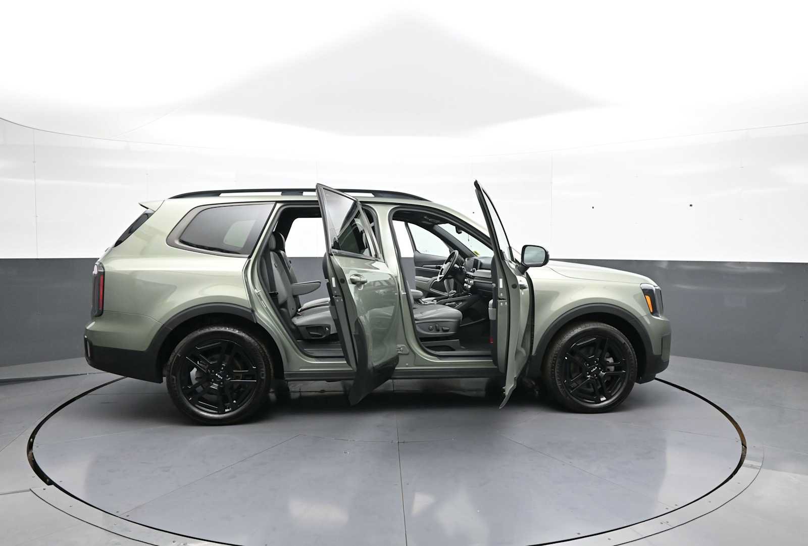 Used 2024 Kia Telluride EX X-Line AWD/4WD image 44