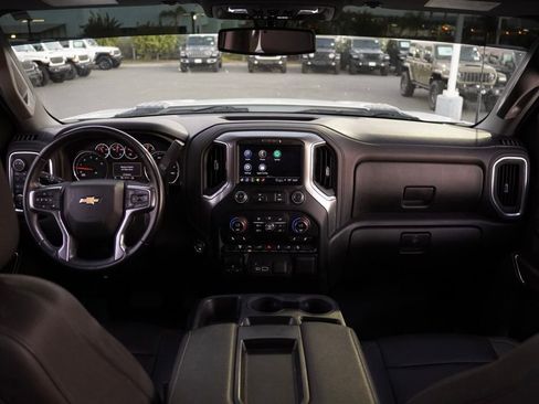 Used 2022 Chevrolet Silverado 2500 LT w/ Convenience Package image 24