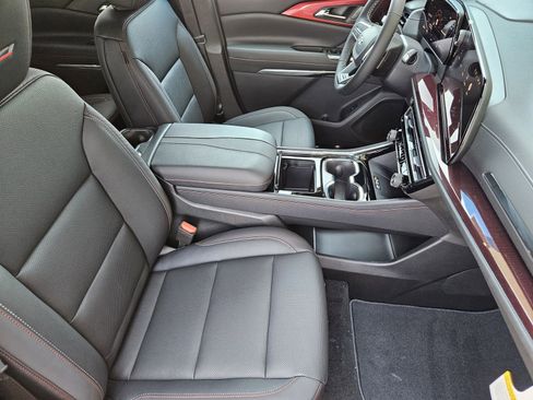 New 2026 Chevrolet Traverse Z71 w/ Driver Confidence Package image 15