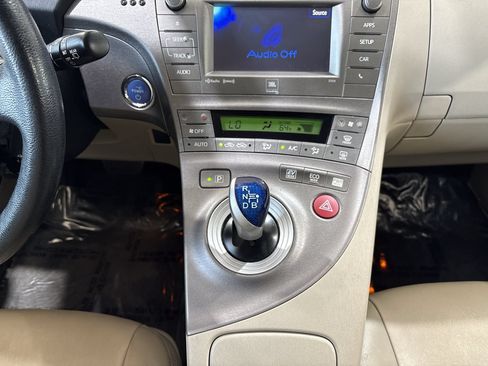 Used 2015 Toyota Prius Four FWD image 20
