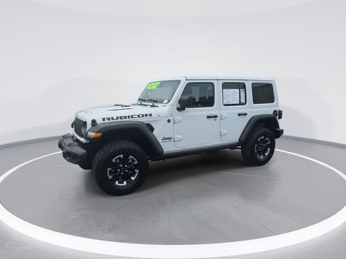 Used 2025 Jeep Wrangler Unlimited Rubicon w/ Safety Group AWD/4WD image 4