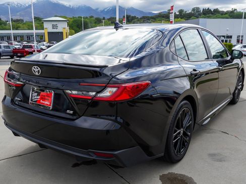 Certified 2025 Toyota Camry SE FWD image 8
