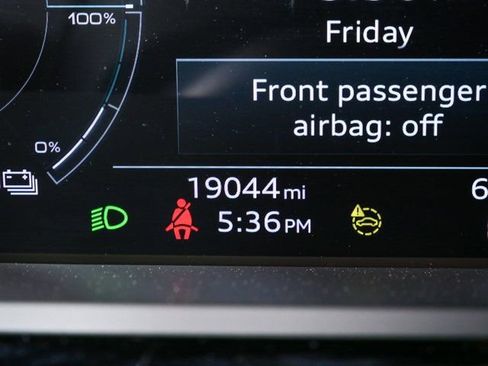 Used 2024 Audi SQ8 e-tron Premium Plus w/ Black Optic Package AWD/4WD image 12