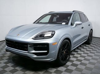 New 2026 Porsche Cayenne GTS video 1