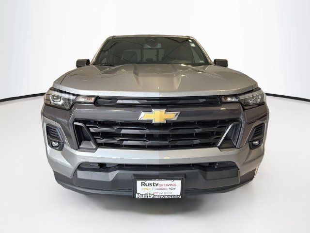 Certified 2023 Chevrolet Colorado LT w/ LT Convenience Package III AWD/4WD image 2