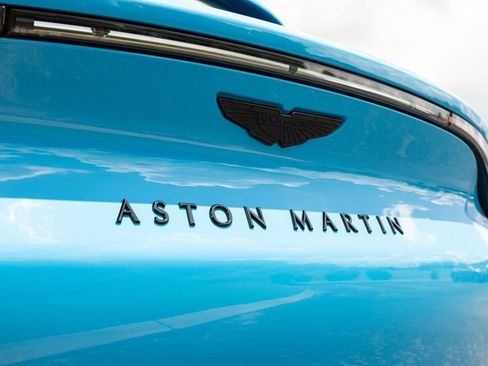 Used 2021 Aston Martin DBX AWD/4WD image 58
