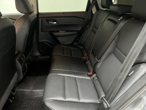 Used 2023 Nissan Rogue SV w/ SV Premium B Package AWD/4WD image 13