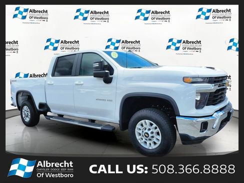 Used 2025 Chevrolet Silverado 2500 LT w/ Convenience Package AWD/4WD image 7