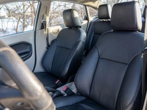 Used 2011 Ford Fiesta S image 11