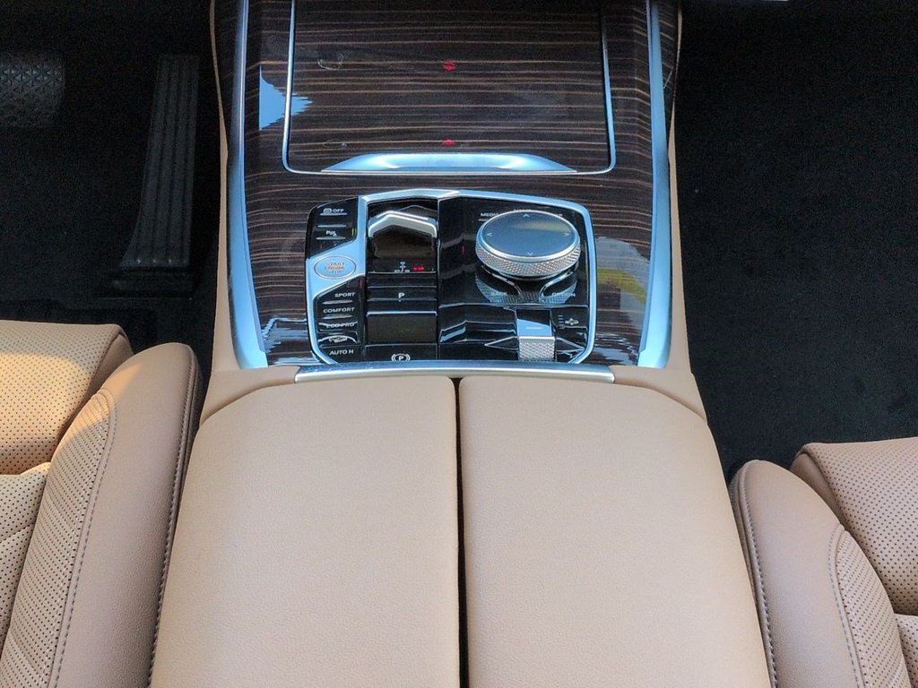New 2027 BMW X7 xDrive40i AWD/4WD image 19