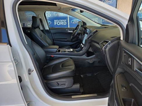 Used 2022 Ford Edge Titanium AWD/4WD image 38