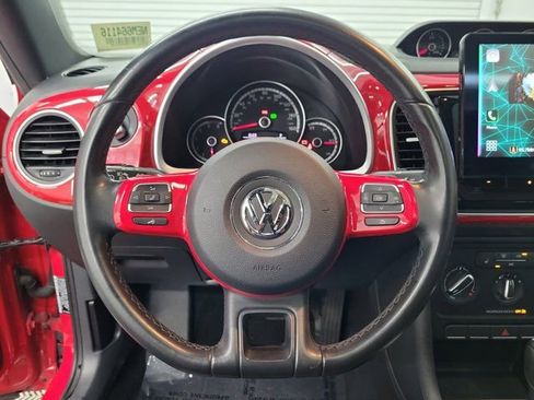 Used 2014 Volkswagen Beetle TDI image 21