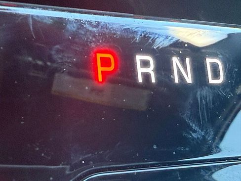 Certified 2025 Jeep Grand Cherokee Limited w/ Black Appearance Package image 18