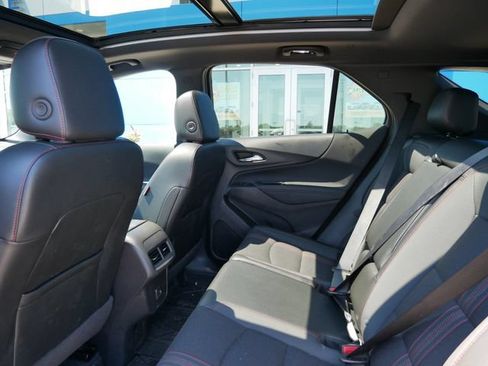 Used 2024 Chevrolet Equinox RS AWD/4WD image 5