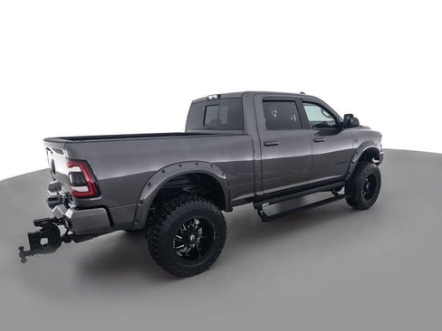 Used 2019 RAM 2500 Laramie w/ Night Edition AWD/4WD image 5