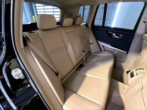 Used 2010 Mercedes-Benz GLK 350 4MATIC image 19