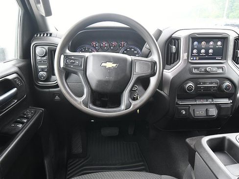 Used 2022 Chevrolet Silverado 2500 Custom AWD/4WD image 12