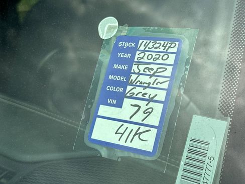 Used 2020 Jeep Wrangler Unlimited Sahara image 25