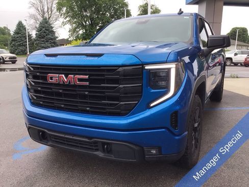 Used 2023 GMC Sierra 1500 Elevation AWD/4WD image 12