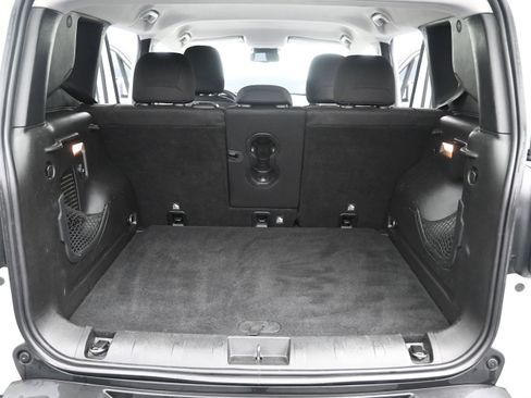 Used 2017 Jeep Renegade Altitude FWD image 24