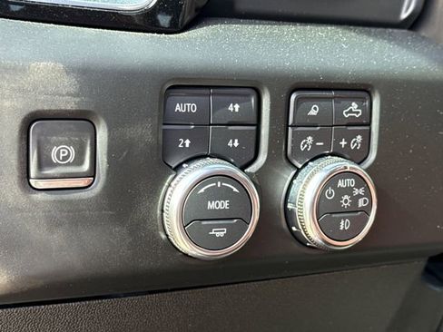 Used 2024 GMC Sierra 2500 Denali Ultimate image 23