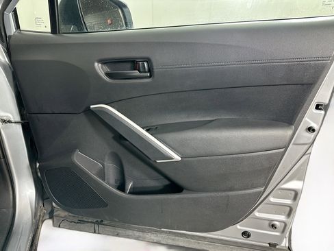 Used 2023 Toyota Corolla Cross LE image 29