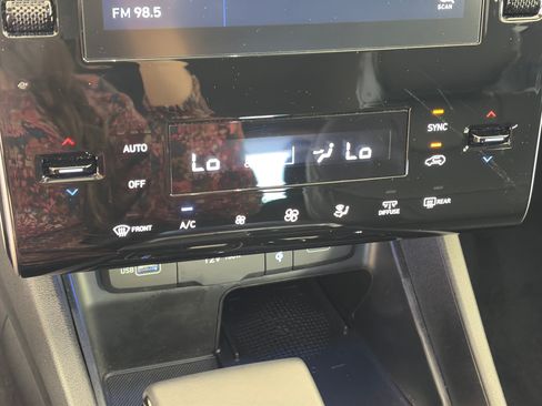 Used 2023 Hyundai Tucson SEL w/ Convenience Package AWD/4WD image 22