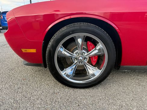 Used 2012 Dodge Challenger R/T Plus image 23