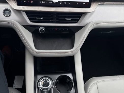 New 2026 Ford Explorer Active w/ Active Comfort Package image 21