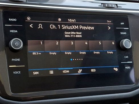Certified 2023 Volkswagen Tiguan SE FWD image 16