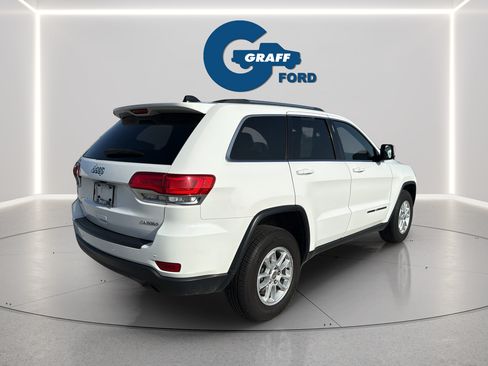 Used 2019 Jeep Grand Cherokee Laredo AWD/4WD image 7
