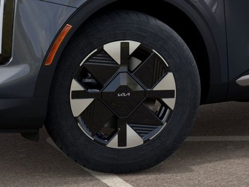 New 2026 Kia Sportage LX image 9