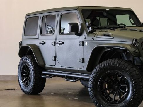 Used 2024 Jeep Wrangler Unlimited Sport image 25